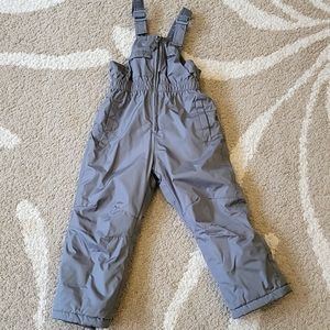 New Toddler Snow Bib size 5